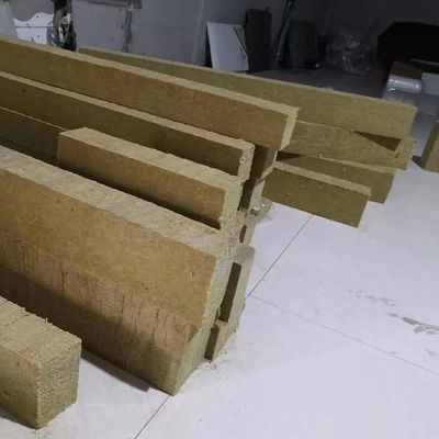 Geel steenwolstrook geluidsopname steenwol slaten isolatiemateriaal